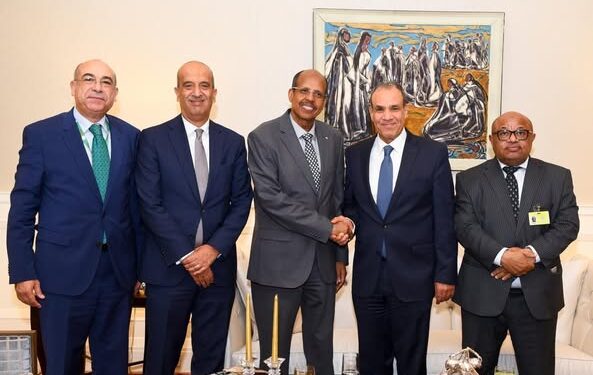 وزير الخارجية يلتقي رئيس مفوضية الاتحاد الإفريقي على هامش أعمال الجمعية العامة للأمم المتحدة