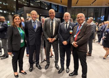 وزير الطيران المدني يشارك في اجتماعات الدورة الـ42 للجمعية العمومية لمنظمة الإيكاو بمونتريال