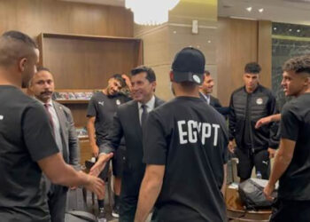 وزير الشباب والرياضة يودّع بعثة منتخب مصر تحت 20 عامًا قبل المشاركة في كأس العالم بتشيلي