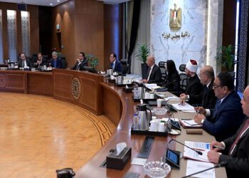 رئيس الوزراء يترأس اجتماع اللجنة العليا للحج