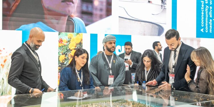 الأهلي صبور تعلن تحقيق 27 مليار جنيه من إجمالي المبيعات المستهدفة لسنة 2025 وتسجيل 400 مليون جنيه مبيعات بالمعرض