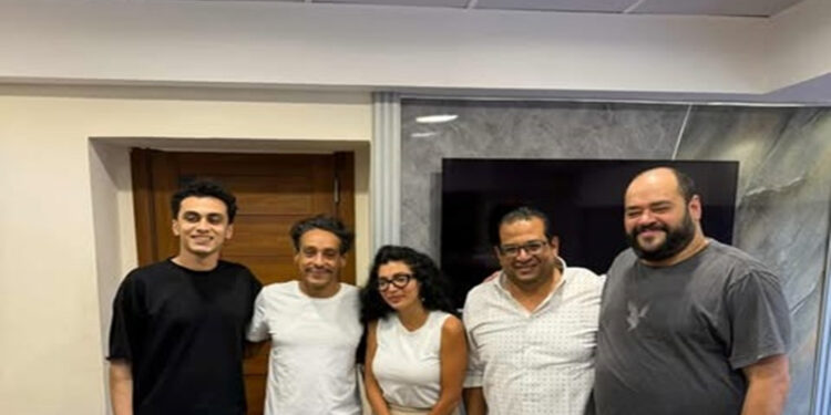 على صبحى يجتمع مع محمد ممدوح تايسون فى السادة الأفاضل وحتة منى