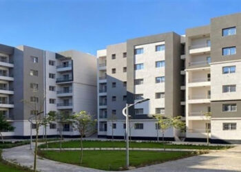 وزير الإسكان يُعلن بدء تسليم وحدات مشروع “ڤالي تاورز إيست” بالعبور الجديدة