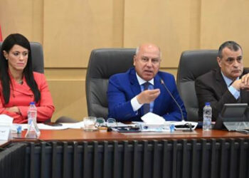 وزير الصناعة والنقل يترأس الاجتماع الحادي والثلاثين للمجموعة الوزارية للتنمية الصناعية