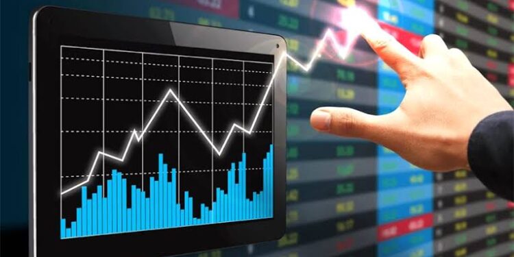 مكاسب جماعية للأسهم العالمية بدعم من قرارات خفض الفائدة.. وول ستريت تقود موجة التفاؤل