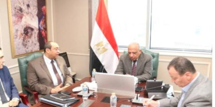 وزير الإسكان يختتم جولته بتفقد محطة محولات كهرباء التوسعات الشرقية بمدينة 6 أكتوبر