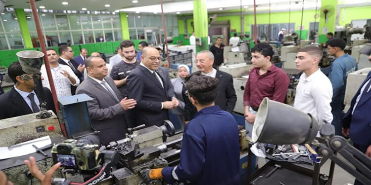 لأول مرة ..شهادات معتمدة دوليًا بين “الوزارة” وفرعي “المعهد” بالقاهرة والإسكندرية