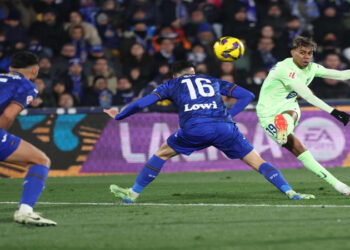 برشلونة يواجه خيتافي فى رحلة الحفاظ على لقب الدوري الإسباني