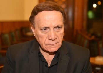 وفاة الفنان فكرى عبد الحميد الشهير بشبيه عادل إمام