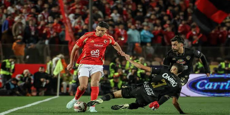 الأهلي يدرس تسويق أشرف داري في يناير وضم مهاجم أجنبي جديد