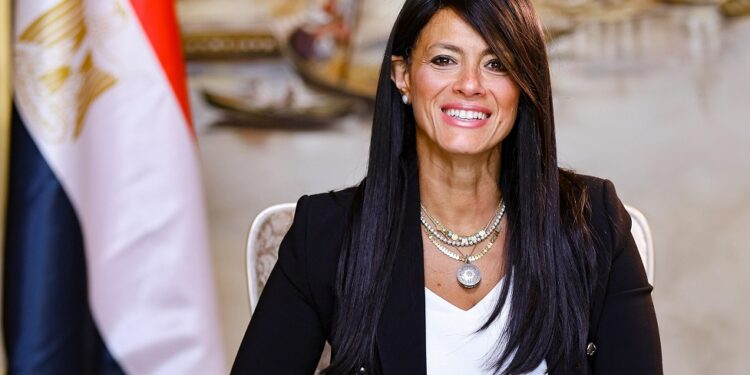 وزارة التخطيط تستعرض الأولويات الوطنية والاستراتيجية المصرية لمواجهة التغيرات المناخية والتحول نحو الاقتصاد الأخضر