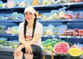 عبير صبري تفاجئ جمهورها بصور مثيرة