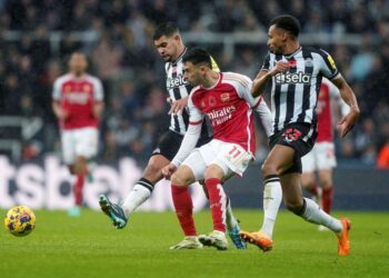 موعد مباراة أرسنال ونيوكاسل يونايتد اليوم في الدوري الإنجليزي