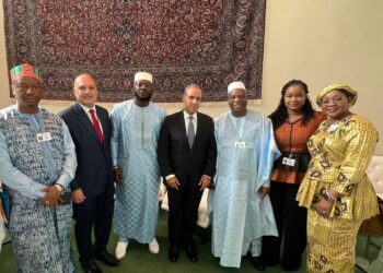 وزير الخارجية يلتقي بالسكرتير العام للأمم المتحدة