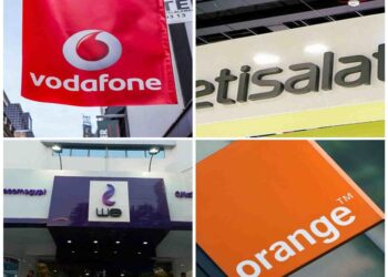 مواعيد العمل الشتوية لفروع شركات المحمول الأربع