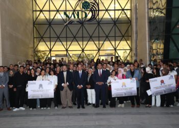 وزير الاتصالات يشهد حفل تخريج طلاب الجامعات الملتحقين بالبرنامج الصيفى للتكنولوجيات المساعدة