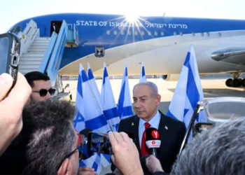 إعلام إسرائيلى: دول أوروبية قد تمنع طائرة نتنياهو من عبور أجوائها