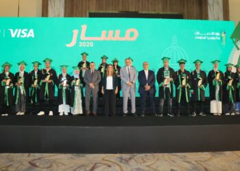 البريد المصري يكرّم أوائل الثانوية العامة والأزهرية والدبلومات الفنية ضمن مبادرة “مسار” بالتعاون مع فيزا