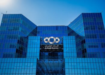 البنك العربي يطلق حملة استرداد نقدي على بطاقات فيزا الائتمانية  بمناسبة العودة للمدارس