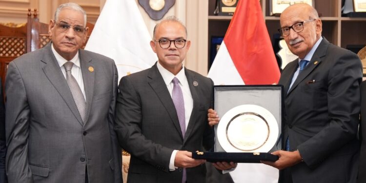 محكمة النقض وهيئة الرقابة المالية يوقعان بروتوكول تعاون لتبادل الخبرات وتنفيذ برامج تدريبية مشتركة