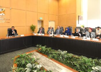 وزير الإسكان يترأس اجتماع اللجنة التنسيقية العليا لمتابعة ملفات العمل بكل المدن ويصدر حزمة من التوجيهات