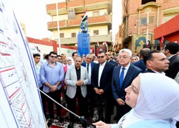 وزير الإسكان ومحافظ الشرقية يفتتحان محطة صرف صحي “خليل العزازي” بمركز الزقازيق بالمحافظة