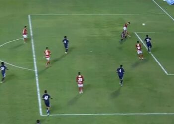 الأهلي يتقدم على إنبي في الشوط الأول