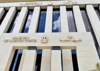 وزارة العمل تعلن عن 100 فرصة عمل بشركة LG.. وفرص تشغيل خارجية بالإمارات برواتب مجزية