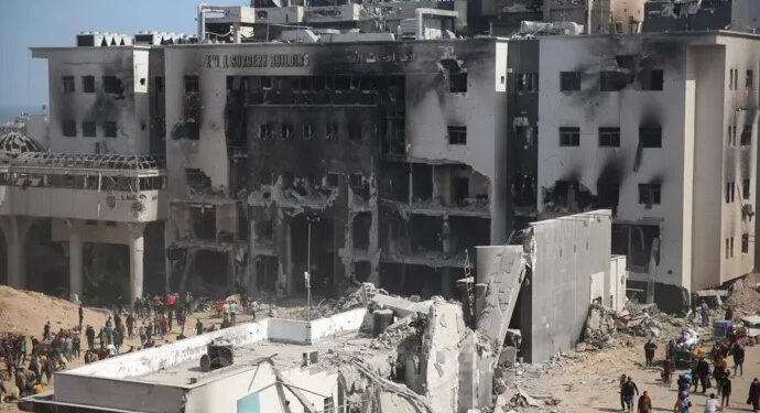 مصادر طبية: 22 شهيدا بنيران الاحتلال في القطاع منذ فجر اليوم بينهم 16 في مدينة غزة