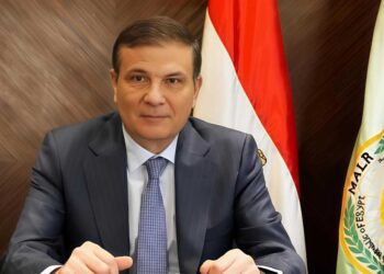 وزير الزراعة يحيل مخالفات “الجمعية التعاونية بالعسيلية” للنيابة العامة