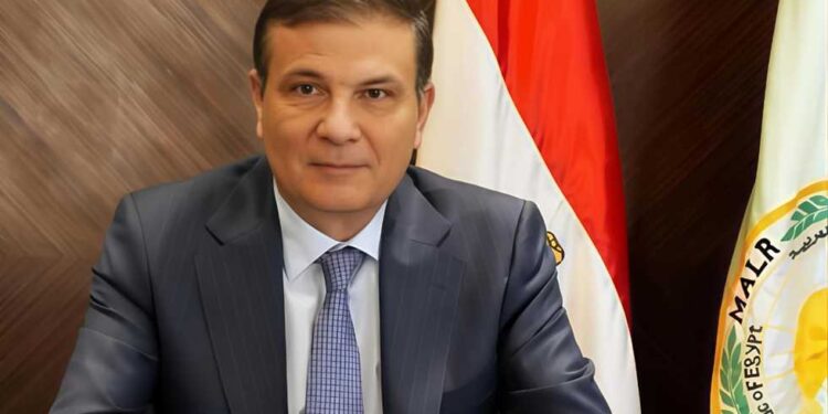 وزير الزراعة يحيل مخالفات “الجمعية التعاونية بالعسيلية” للنيابة العامة
