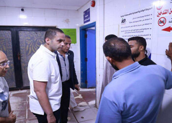 جولة مسائية مفاجئة لنائب الوزير في مستشفى كفر الشيخ.. إحالة الطاقم الإداري للتحقيق وتوجيهات عاجلة