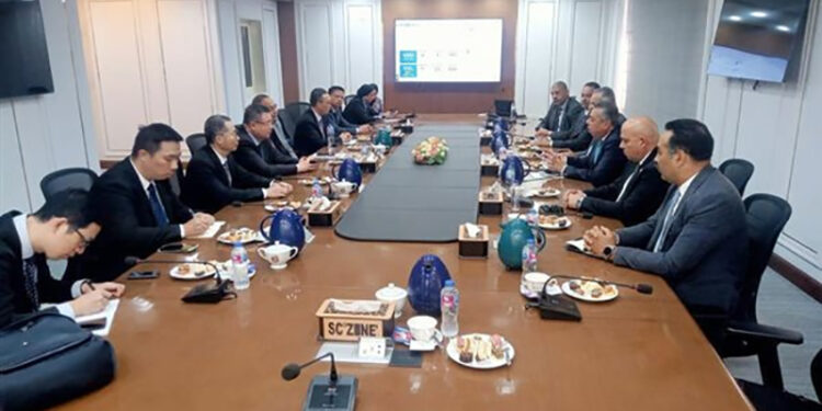 اقتصادية قناة السويس تستقبل وفدًا صينيًا من مدينة شنغهاي لبحث تعزيز التعاون