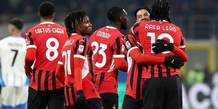 ميلان يسعى لمواصلة الانتفاضة على حساب فيورنتينا فى الدوري الإيطالي