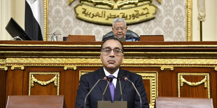رئيس الوزراء يلقي بيان الحكومة لبحث اعتراض السيسي على عددٍ من مواد قانون الإجراءات الجنائية