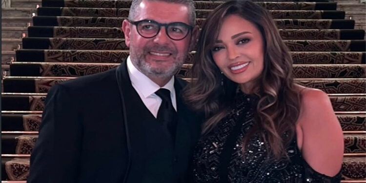 الحب يحيط بنا.. تعليق داليا البحيري على صورتها مع زوجها