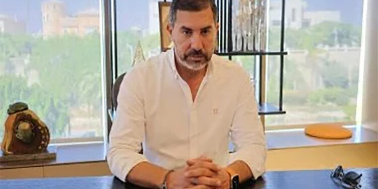 سهم بنيان يواصل الهبوط بالبورصة