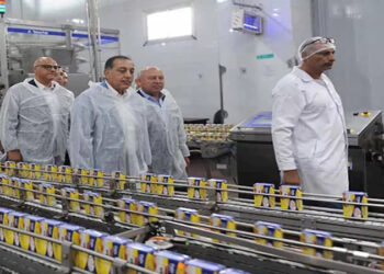 رئيس الوزراء يتفقد مصنع “عبور لاند” بمدينة العبور