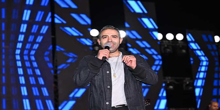 محمد عدوية يقدم أغانى والده الراحل فى حفله اليوم