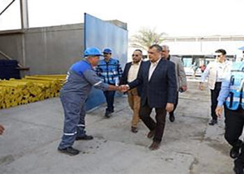 وزير الإنتاج الحربي يتابع مراحل التصنيع العسكري والمدني بشركة حلوان للآلات والمعدات