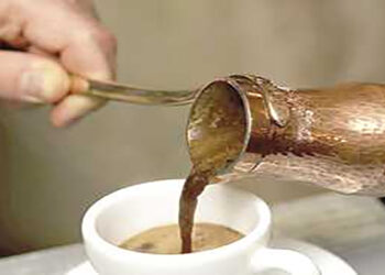 صدمة أسعار القهوة.. ارتفاع غير مسبوق يقابله إصرار المستهلكين على التمسك بفنجانهم اليومي