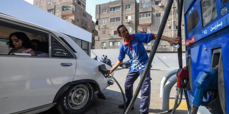 أسعار البنزين والسولار صباح اليوم الثلاثاء 7 أكتوبر 2025