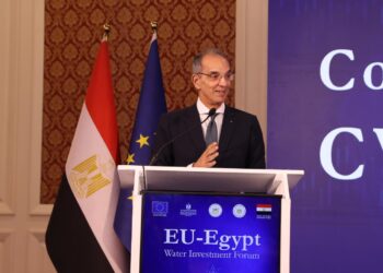 طلعت: التكنولوجيا أصبحت أداة الدولة لضمان كفاءة توزيع المياه وتخطيط المواسم الزراعية