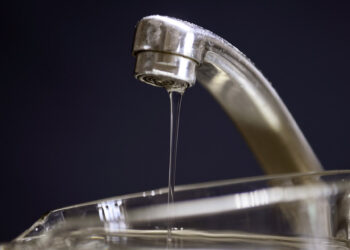 انقطاع المياه 6 ساعات فى الجيزة.. اعرف المناطق المتأثرة