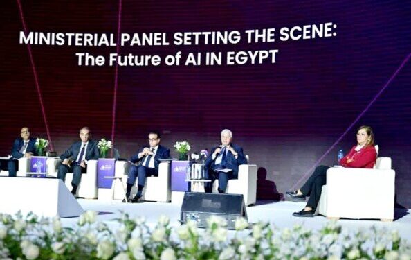 رسم ملامح مستقبل الذكاء الاصطناعي كقاطرة للتنمية والتحول الرقمي وسبل توظيفه لرفع كفاءة الأداء المؤسسي