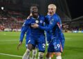 BRENTFORD, ENGLAND - SEPTEMBER 13: Moises Caicedo of Chelsea celebrates scoring his team's second goal with teammate Alejandro Garnacho during the Premier League match between Brentford and Chelsea at Gtech Community Stadium on September 13, 2025 in Brentford, England. (Photo by Darren Walsh/Chelsea FC via Getty Images) تشيلسي يواجه وولفرهامبتون الليلة فى كأس الرابطة الإنجليزية