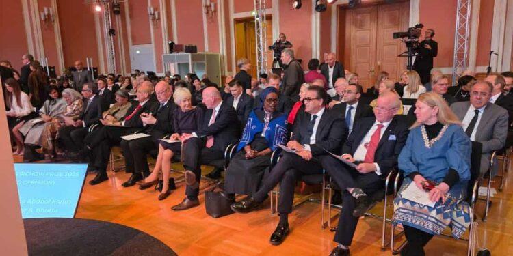 وزير الصحة يشهد حفل توزيع جائزة «فيركو» للصحة العامة في ألمانيا