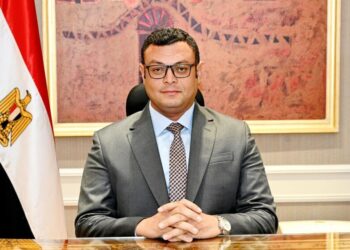 وزير الإسكان يُكلف المهندس أحمد جابر بالقيام بأعمال رئيس مجلس إدارة الشركة القابضة لمياه الشرب والصرف الصحي