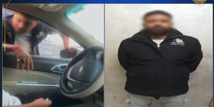القبض على السايس المتهم بالتعدي على قائد سيارة ومساومته على دفع مبلغ مالي أمام مستشفى الهرم