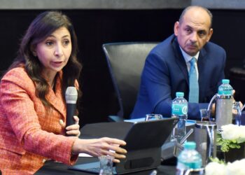 الهيئة العامة للاستثمار وولاية نبراسكا الأميركية يبحثان التعاون الاستثماري في القطاع الصحي والتكنولوجيا الزراعية